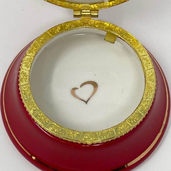 Vintage Y2K Red Bell Musical Ornament Delicate Trinket Box, Desk Decor - Picture 8 of 9